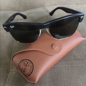 RAY-BAN CLUBMASTERS
